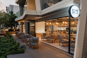 radisson blu resort phuket mai khao beach