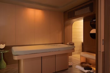 radisson blu resort phuket mai khao beach