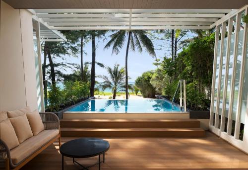 radisson blu resort phuket mai khao beach