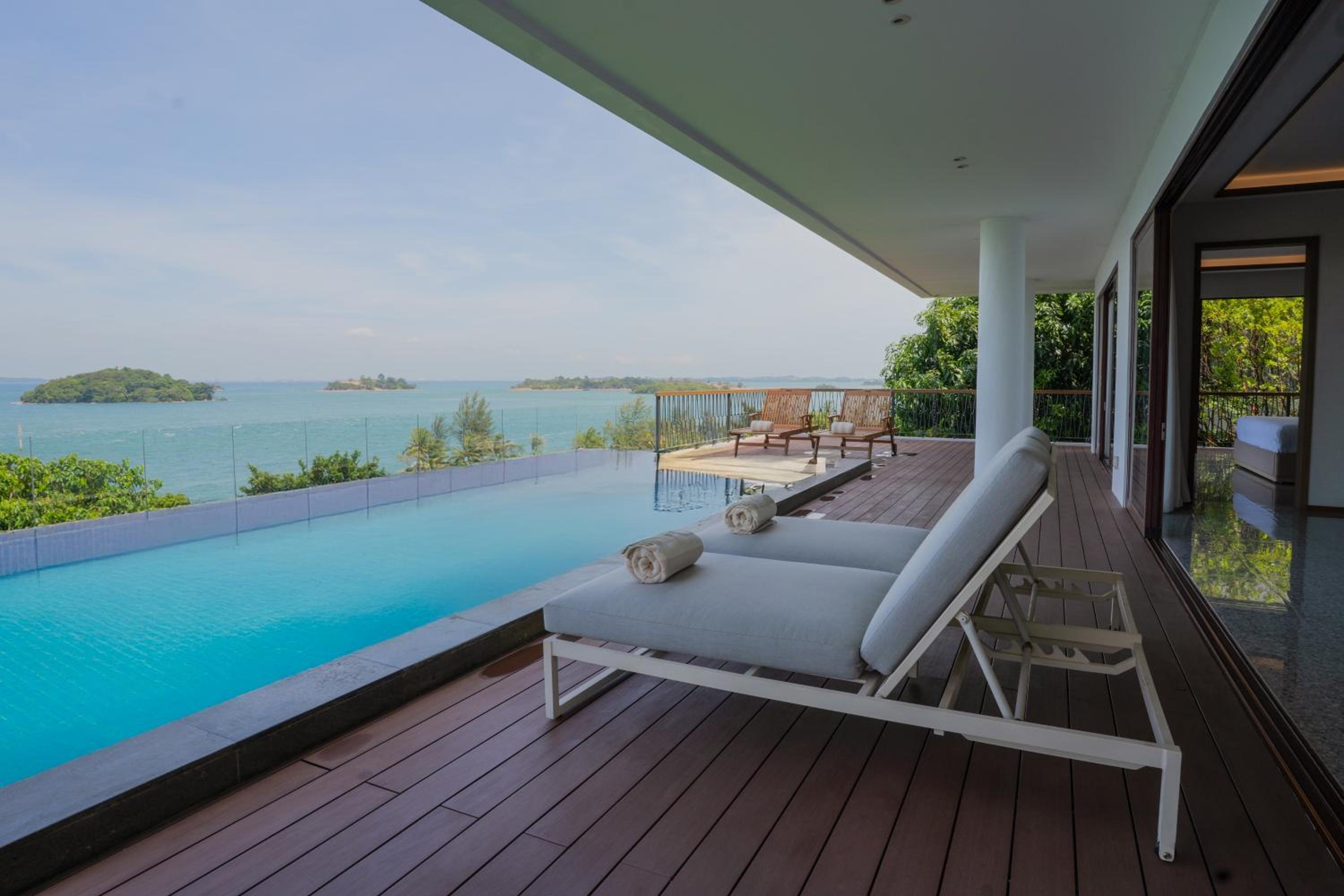 riahi by swiss belhotel