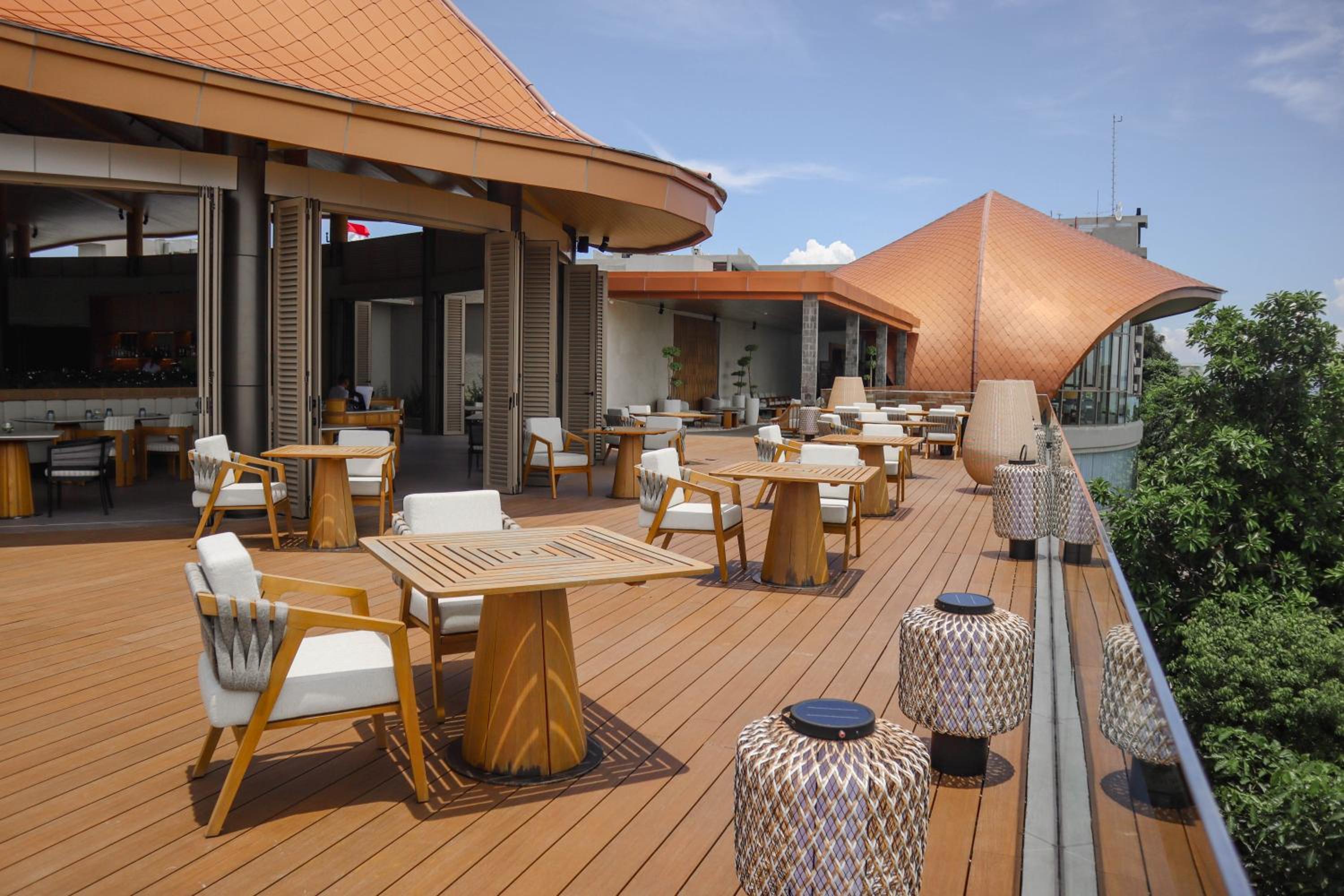 riahi by swiss belhotel