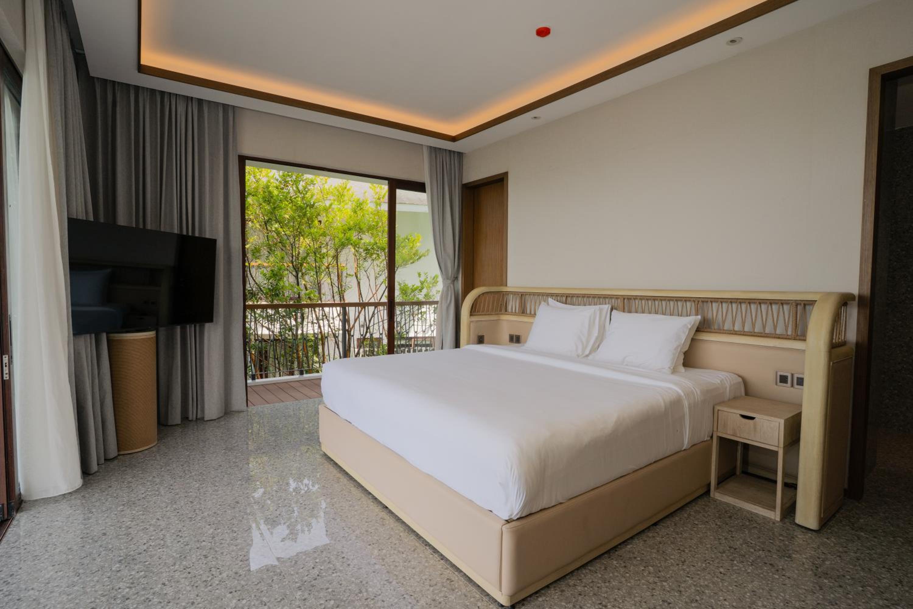 riahi by swiss belhotel