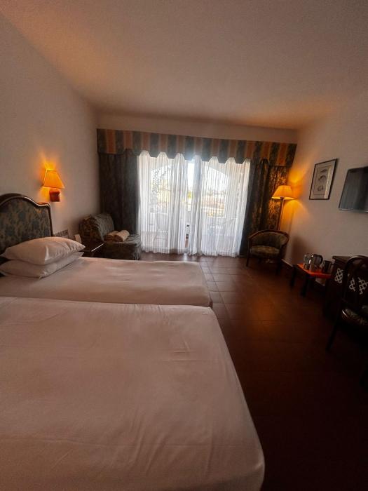 domina coral bay resort