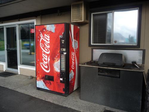 super 8 by wyndham kamloops east