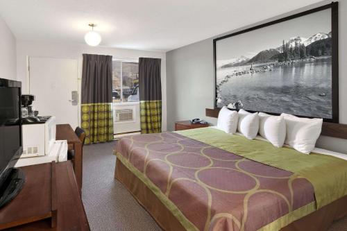 super 8 by wyndham kamloops east