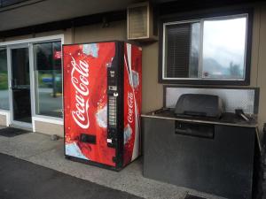 super 8 by wyndham kamloops east