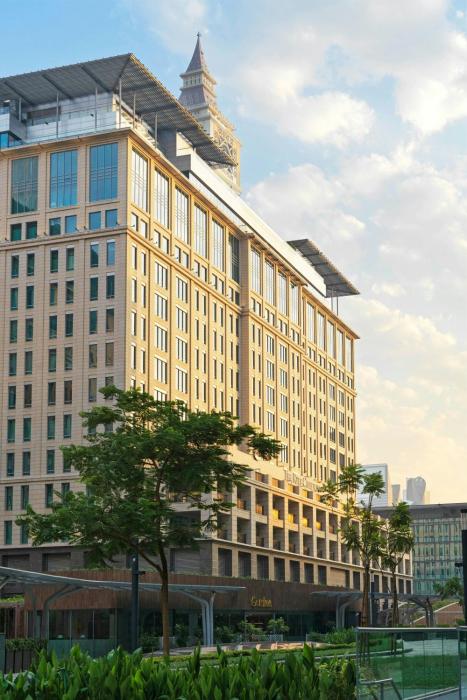 the ritz carlton dubai international financial centre