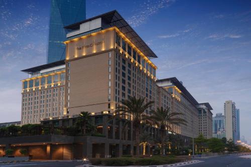The Ritz-Carlton, Dubai International Financial Centre,,5 star