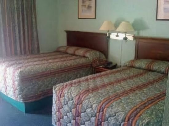 American Inn Motel,Fisher>>Many,3 star