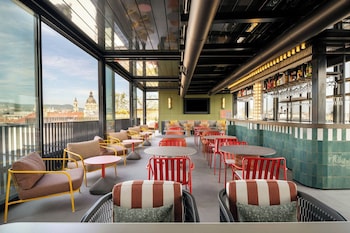 moxy budapest downtown