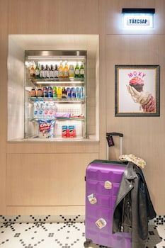 moxy budapest downtown