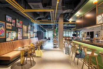 moxy budapest downtown