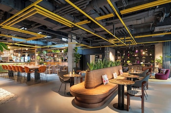 moxy budapest downtown