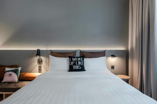moxy budapest downtown