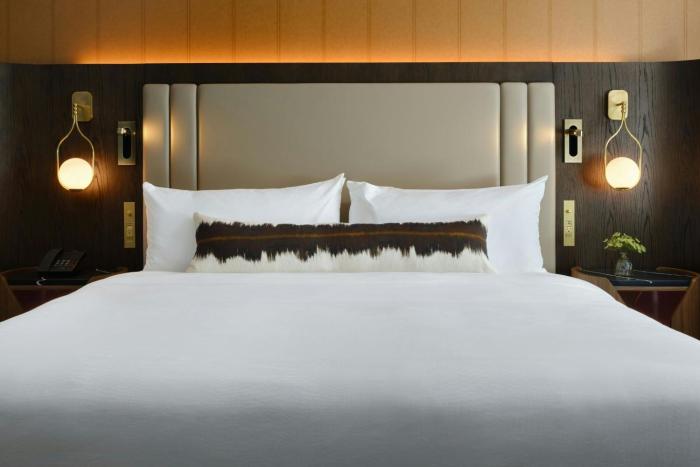 hotel trinity autograph collection