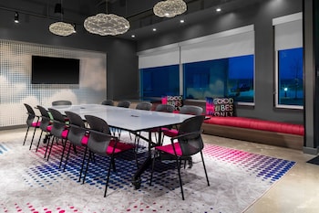 aloft by marriott dallas arlington south