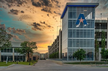 aloft by marriott dallas arlington south