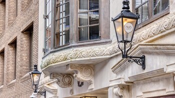 hub by premier inn london farringdon old bailey