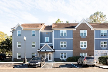 mainstay suites