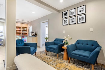 mainstay suites