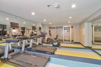 mainstay suites