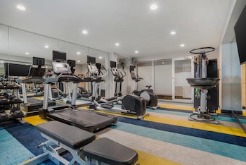 mainstay suites