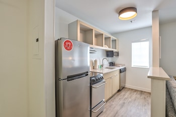 mainstay suites