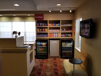 mainstay suites