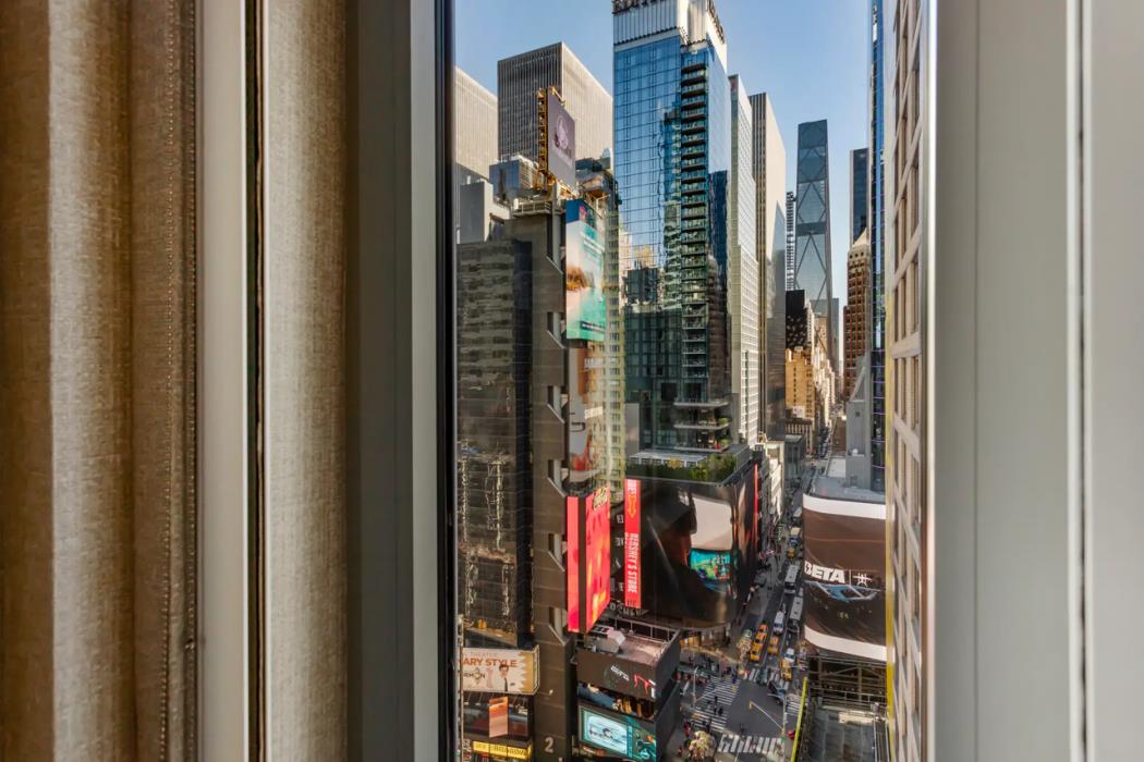 Cambria Hotel New York Times Square,,3 star