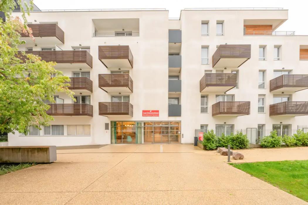 quality aparthotel nancy zenith