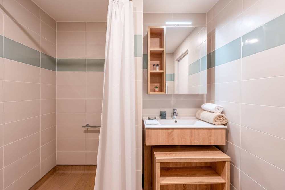 quality aparthotel moissy cramayel