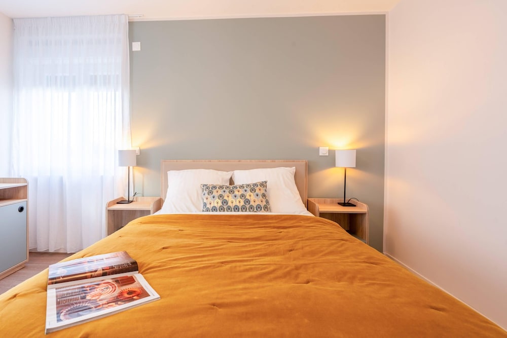 quality aparthotel moissy cramayel