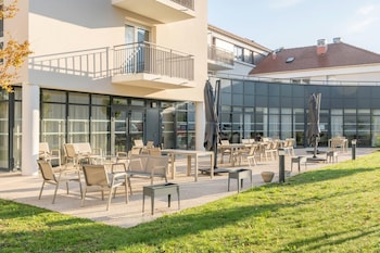 quality aparthotel moissy cramayel