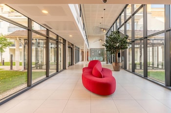 Quality Aparthotel Moissy-Cramayel,,3 star