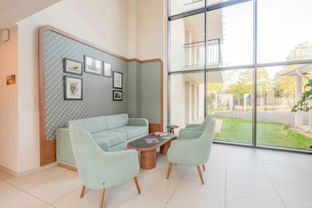 Quality Aparthotel Moissy-Cramayel,,3 star