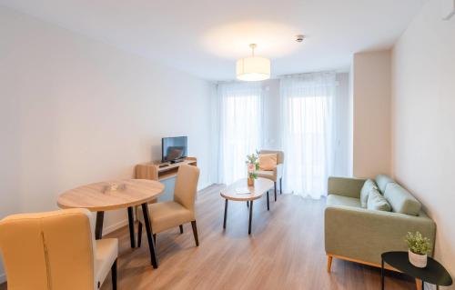 quality aparthotel moissy cramayel