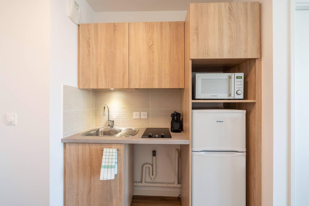 quality aparthotel choisy orly airport