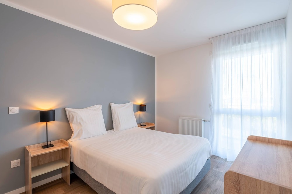 quality aparthotel choisy orly airport