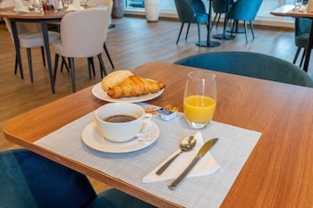 quality aparthotel choisy orly airport
