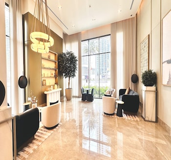 luxury 1 bedroom apartment at burj crown