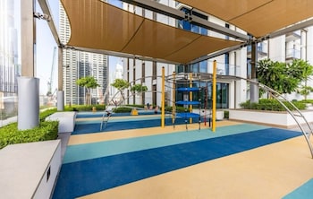 luxury 1 bedroom apartment at burj crown