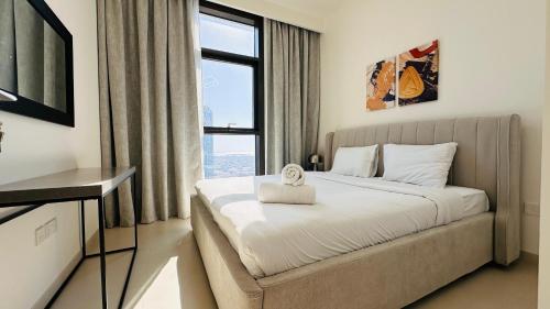 luxury 1 bedroom apartment at burj crown