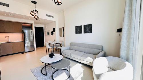 luxury 1 bedroom apartment at burj crown