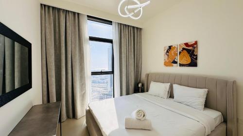 luxury 1 bedroom apartment at burj crown