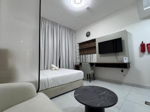 luxury apartment with pool gym