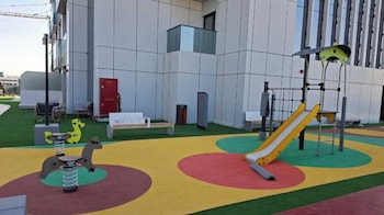 cloud tower 1br with parking pool gym