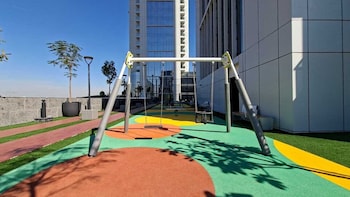 cloud tower 1br with parking pool gym