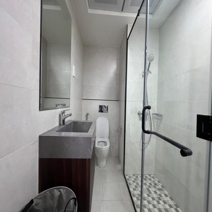 premier 2 bedroom lifeline apartment with free parking