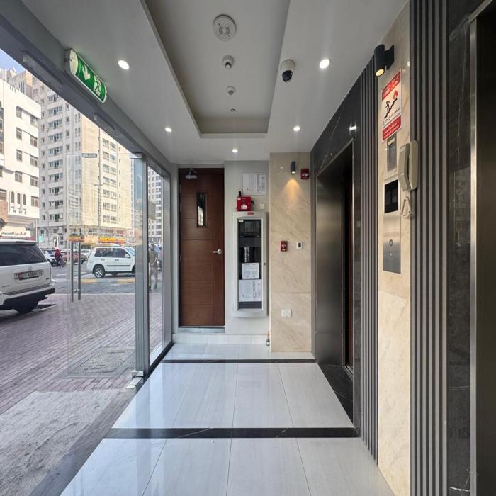 premier 2 bedroom lifeline apartment with free parking