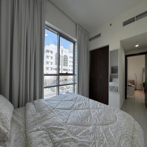 premier 2 bedroom lifeline apartment with free parking